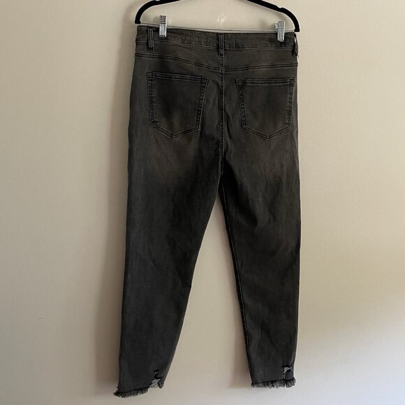 Risen Women Waist 32/Size 15 Charcoal Gray Raw Distress Hem 5-Pocket Denim Jeans - Picture 6 of 12